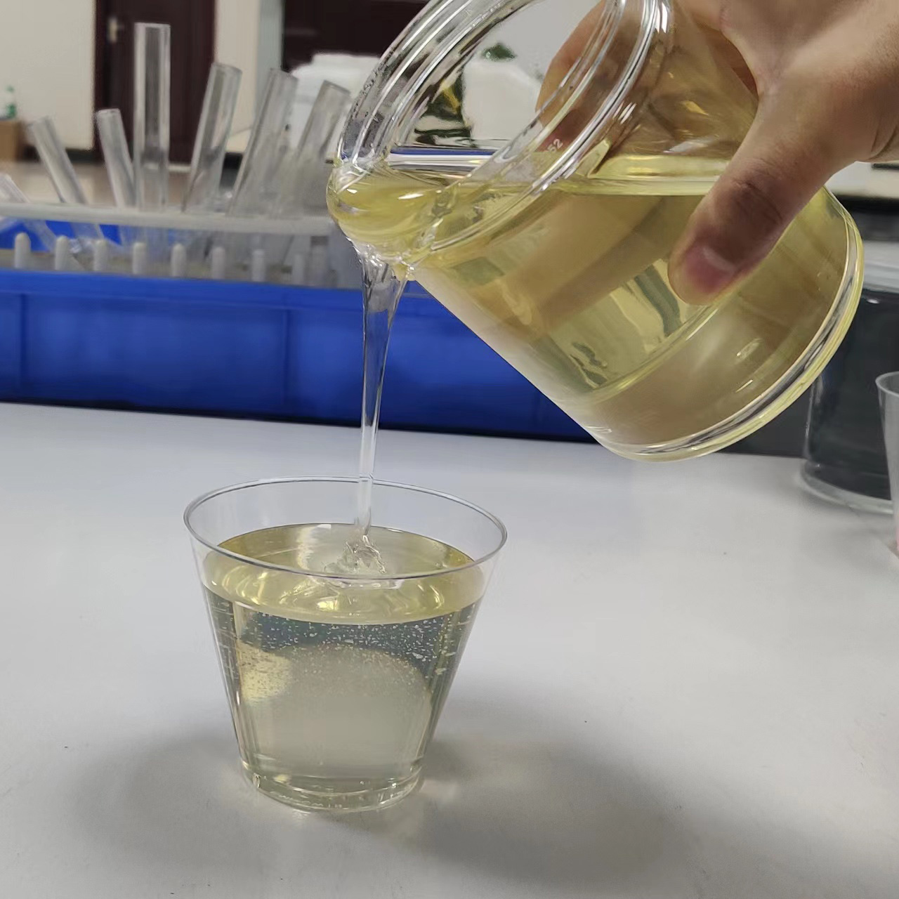 中性筆尾油鋰基酯的主要成分